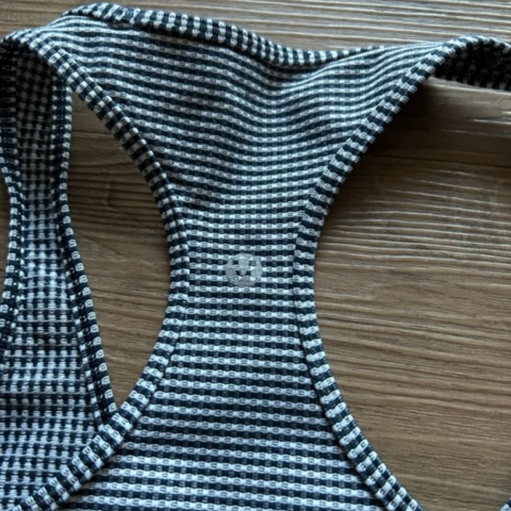 Lululemon gingham tank - Picture 4 of 4